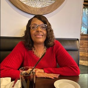 Meet your Posher, Ida